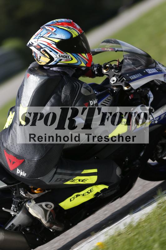 /53 16.09.2025 Track Day Domi Aegerter ADR/Gruppe rot/backside